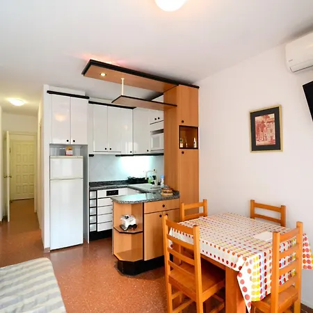 Rocamaura Iv 1-4 Apartment *